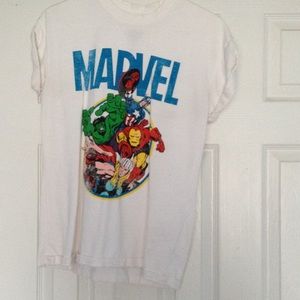 Marvel forever 21 tee shirt.