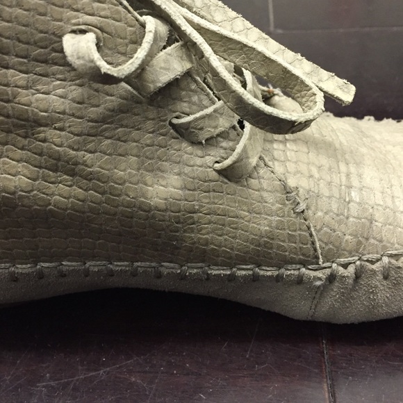 Grey hi-top leather moccasins - Picture 4 of 4