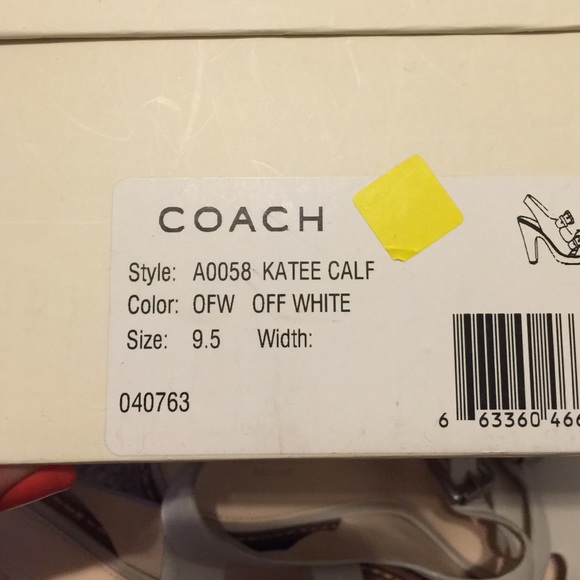 Beautiful Coach Sandals - Picture 4 of 4