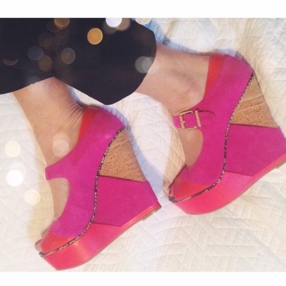 Gianni Bini Shoes - 1 HOUR SALE Gianni Bini Neon Cork Platform Wedges