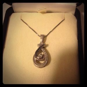 Black diamonds Pendant necklace