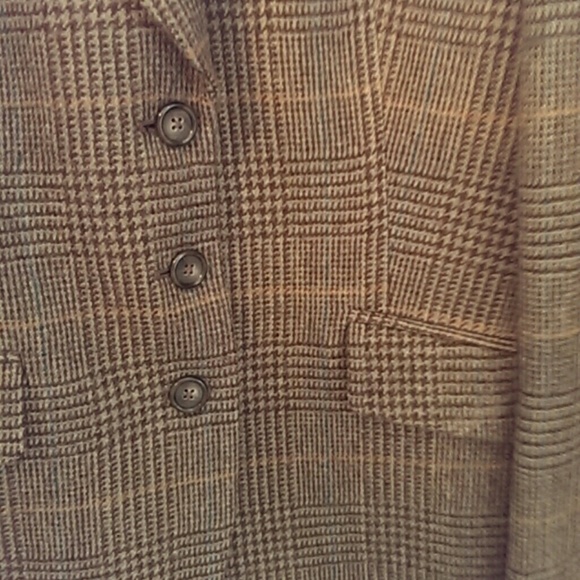 Jacket - Picture 2 of 4