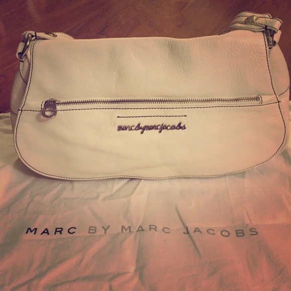 Marc by Marc Jacobs softy fleet flap purse 2009