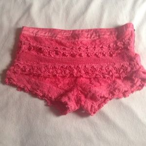 Ruffled shorts!