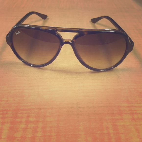 Ray Ban CATS 5000 Classic sunnies 🌞
