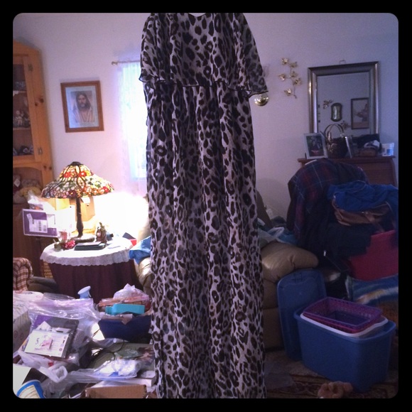 Black and white leopard maxi dress