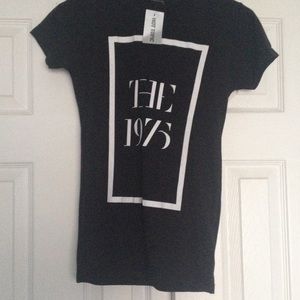 1975 hot topic tee shirt.
