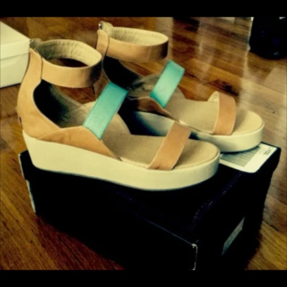 Brand new Platform sandals size 8