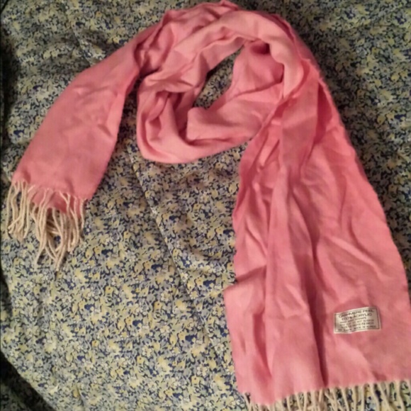 Light pink cashmere scarf