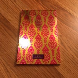 Tarte holiday eyeshadow palette