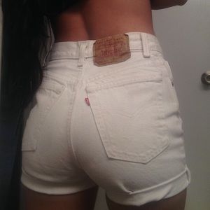Levi high waisted shorts