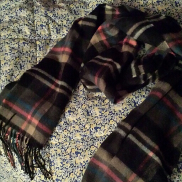 Plaid cashmere scarf