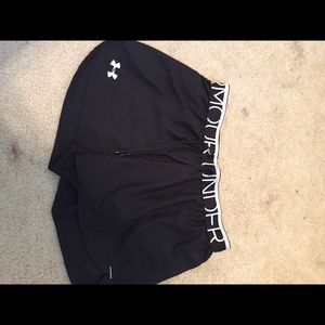 Underamor running shorts