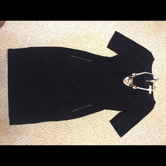 Black rayon dress - Picture 1 of 2