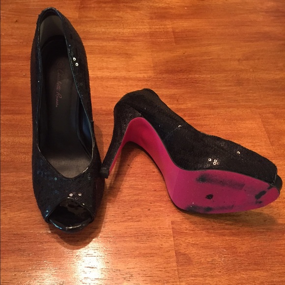 Sequence black heals