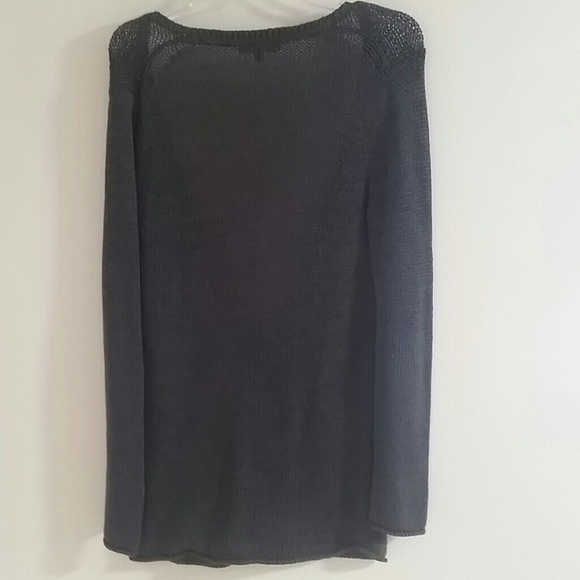 Top - Picture 2 of 3