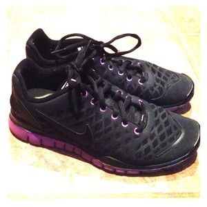 Nike Free TR Fit Purple and Black Sneaker US 7.5