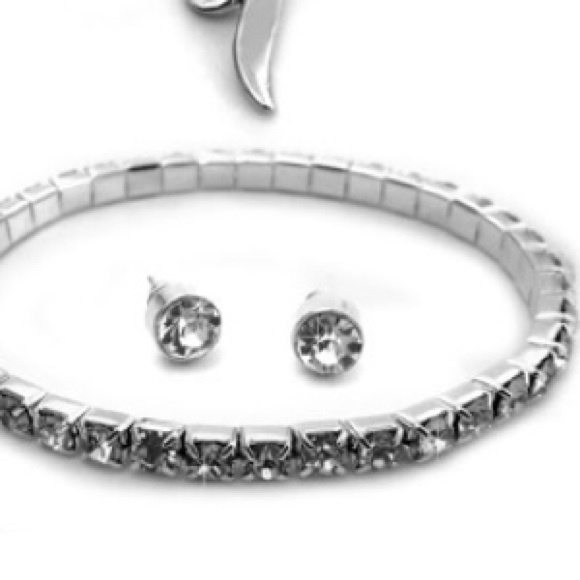 Crystal Three-Piece Set with Swarovski Elements - Picture 3 of 4