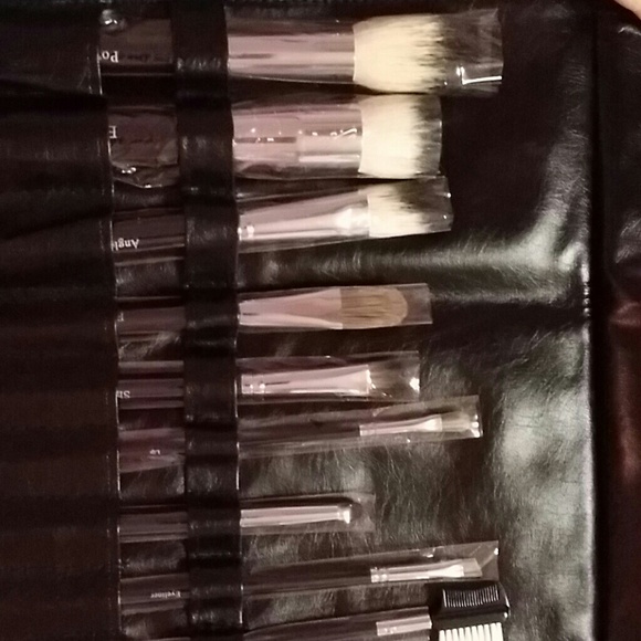 Italian leather Badger bush set
