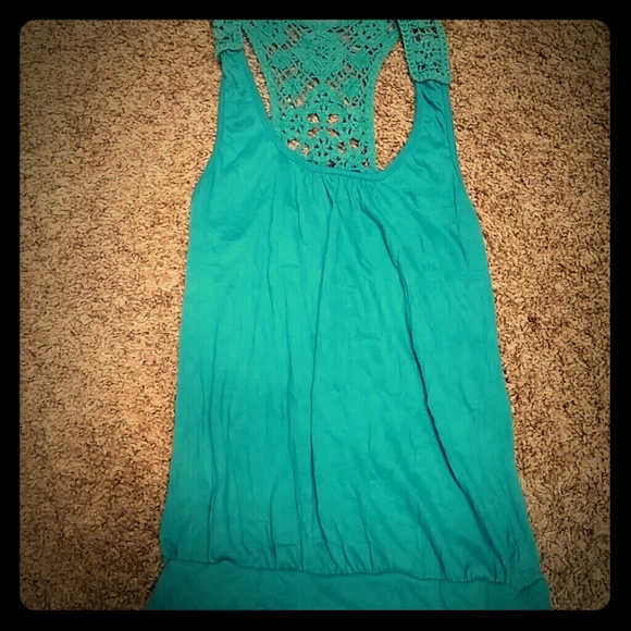 Cute teal tanktop