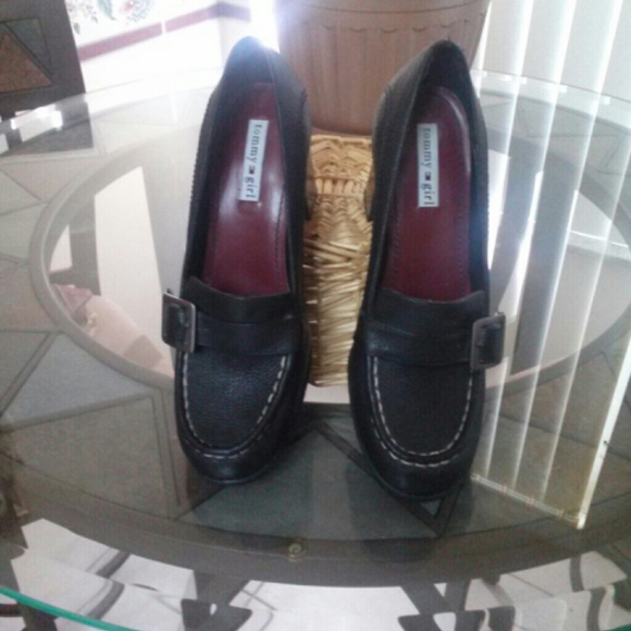 New black Leather Tommy girl shoes