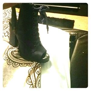 Platform boot sandal