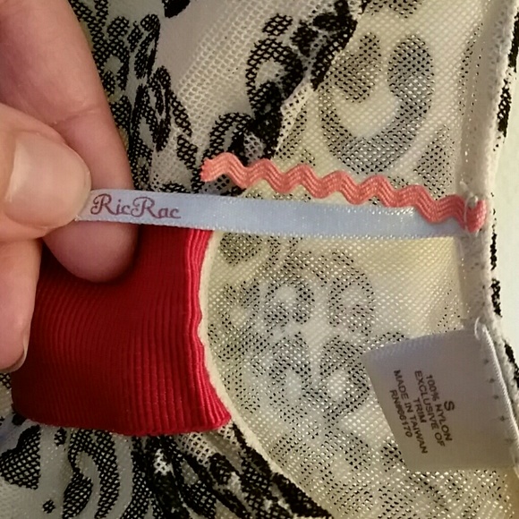 Red and black anthro top - Picture 3 of 3