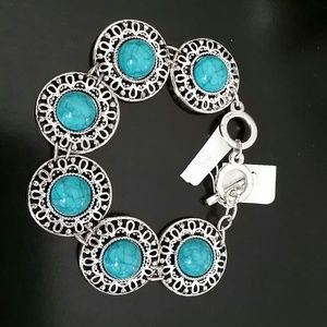 Bracelet with turquoise stones