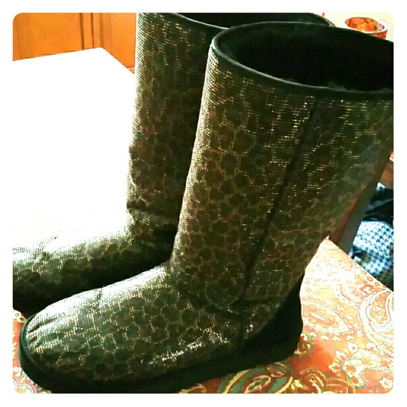 Tall cheetah glitter uggs SOLD.