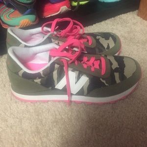New balance camo lifestyle shoes