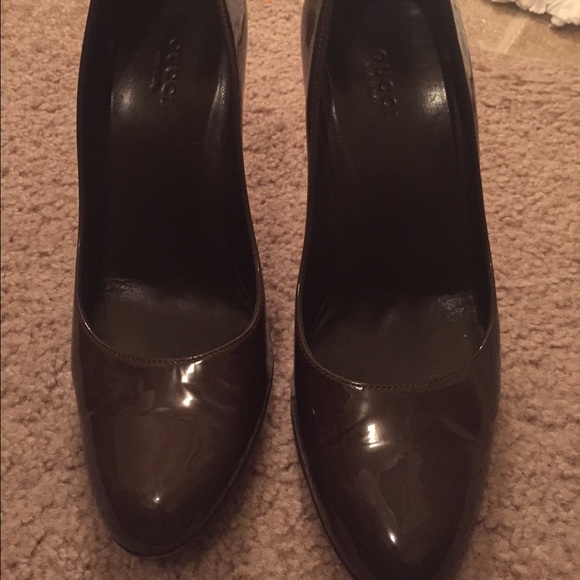 Patent leather Gucci pumps - Picture 1 of 2