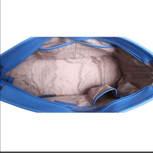 SOLD Michael Kors JetSet Travel Top Zip Tote, Blue - Picture 2 of 2