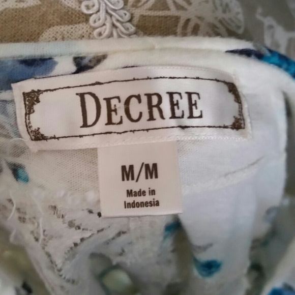 Decree Top - Picture 4 of 4