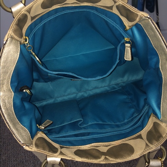 🚫SOLD Coach Poppy Book Tote Signature - Picture 4 of 4