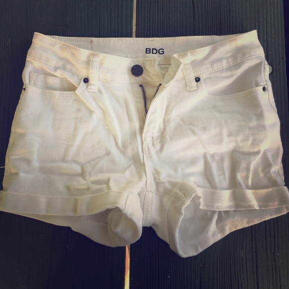 BDG Mid Rise Alexa 5 Pocket Shorts