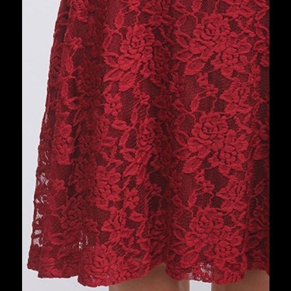 Lace overlay skater skirt - Picture 3 of 4