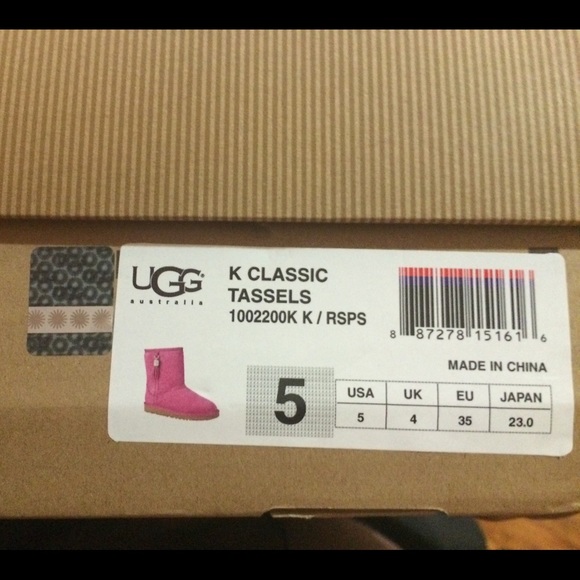 SOLD ------Authentic brand New Pink uggs - Picture 4 of 4