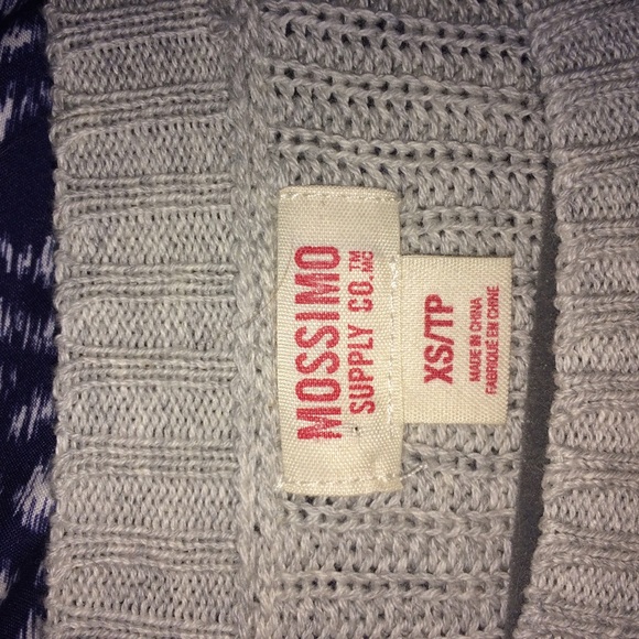 Lightweight long sleeve knit sweater SOLD - Picture 2 of 2