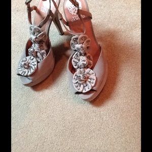 Gray Vince Canute heels