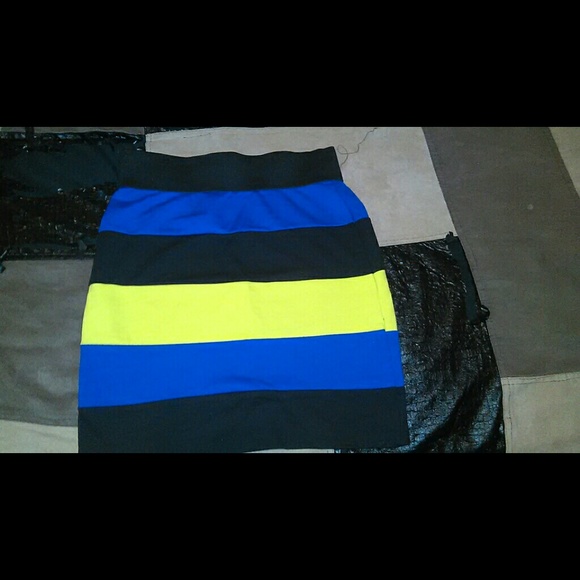 Slim Fit Skirt