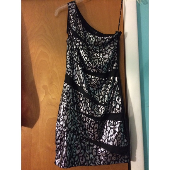 Black and silver cheetah print dress