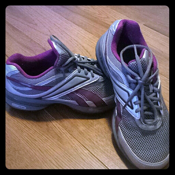 Reebok EasyTone sneakers. Size8. Excellent cond