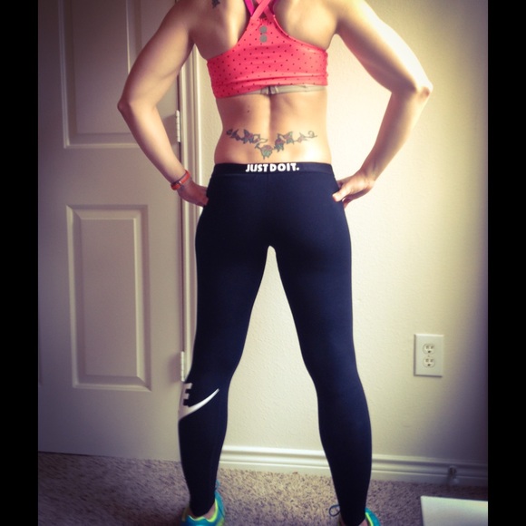 NWT NIKE 'inspired' BLACK LEGGINGS S