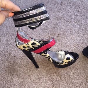 Stunning cheetah heels!