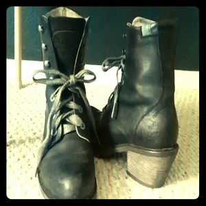 John Fluevog Nuni Boots (Black)