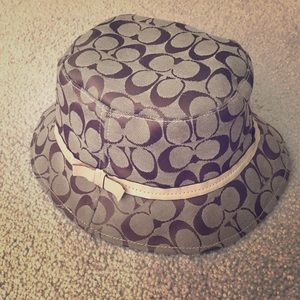 Brown signature Coach bucket hat!