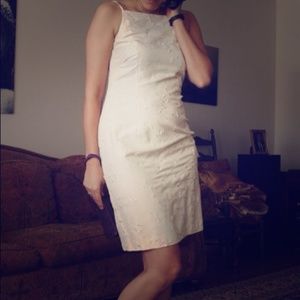 Ann Taylor white sheath dress with embroidery