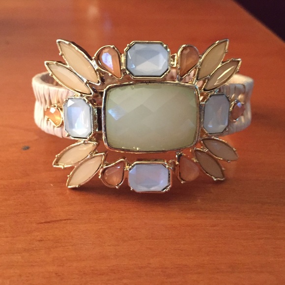 Beautiful bracelet bundle!!! - Picture 2 of 4