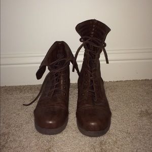 2 in 1 brown combat boots