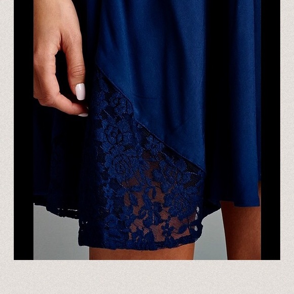 🇺🇸Sale🇺🇸Adorable Dress with Lace - Picture 3 of 3